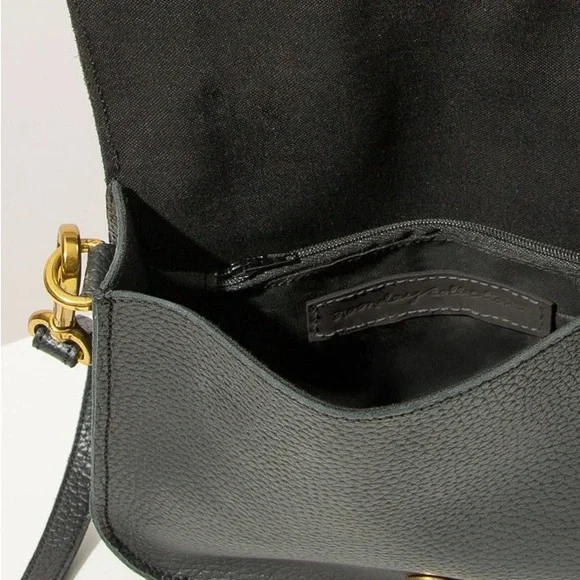 Retired Noonday, genuine pebbled leather, EUC Go-Getter Bag; tag attached - Picture 5 of 5